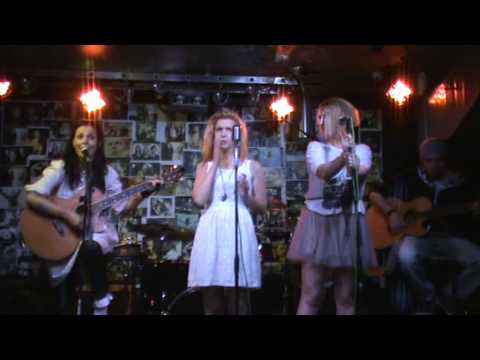 GERI TURIYSKA & LYUDMILA SLANEVA & VANYA SHTEREVA - Live @ Club Stroeja, Sofia - 21 April 2013