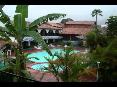 dios de esta ciudad Blest