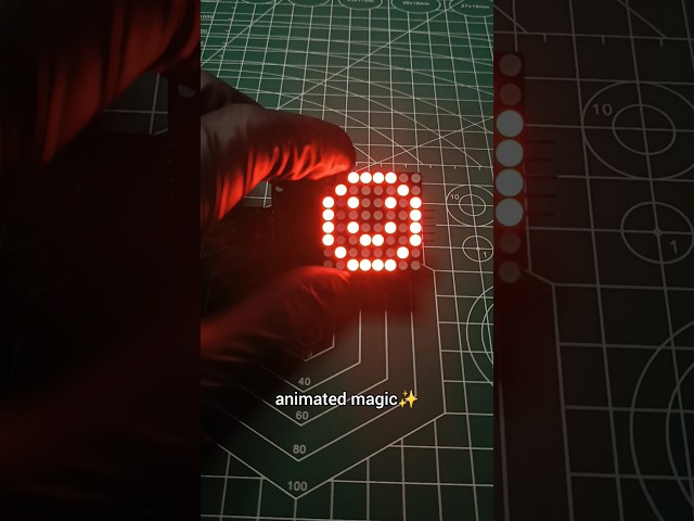 Vídeo relacionado con Hailege 3pcs 8x8 Dot Matrix LED Display Module 5V MCU Control 7219 8x8 LED Dot Matrix DIY Kit