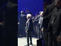 Dernière sortie en scène de Michel Sardou de la Défense Arena le dimanche 17 mars . Bon vent Michel