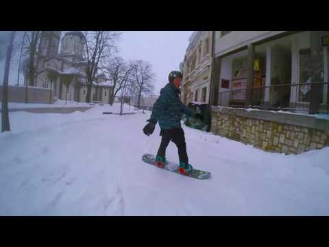 “Snowbordom” se vozio u centru Dervente