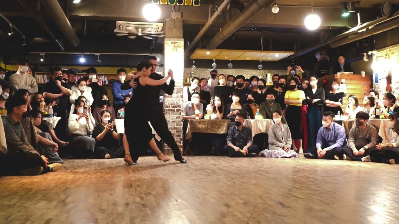 Milonga Luminoso (2023/01/19) Ferrol Metthew y Eva Youn #3