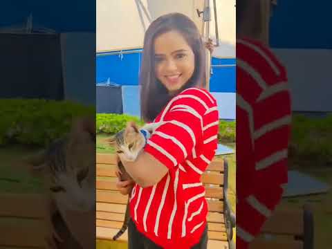 Sakhi  offscreen video with beautiful cat || #waglekiduniya #sonysab