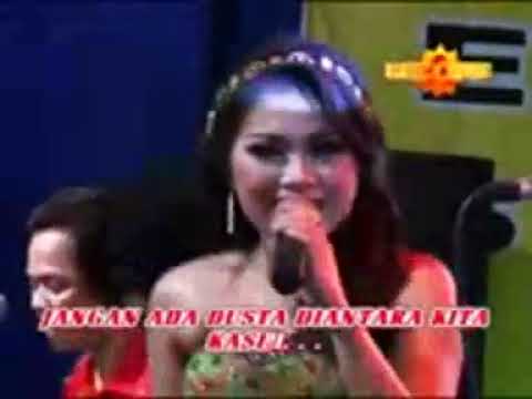 Dewi Permatasari & Denny Laso - Jangan Ada Dusta di Antara Kita | La Sonata