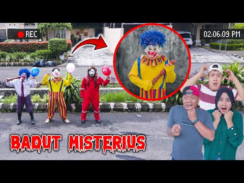 If You See This Clown, Run Immediately and Call the Police