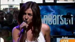 Amy Pearson - Ready to fly on Sunrise