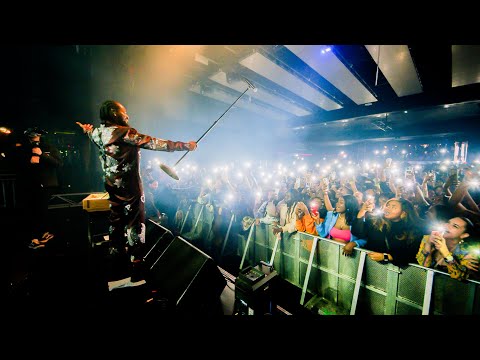 Adekunle Gold - Sade (Live Performance) Melbourne, Australia 2022