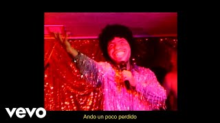 Un Poco Perdido Lyrics English Translation