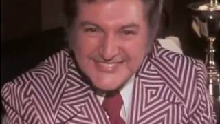 Charming Liberace in an interview with Bette Rogge (1977)