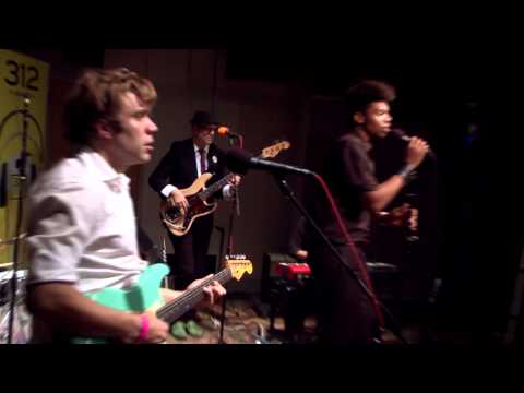 JC Brooks and the Uptown Sound perform "I Am Trying To Break Your Heart" at WBEZ