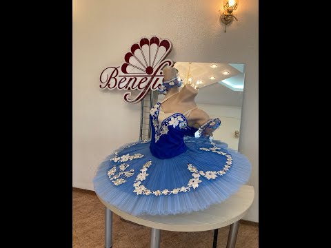 Blue Bird(Princess Florine) F 0001A - video 3