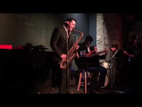 Steve Cole with the Gerald Veasley band