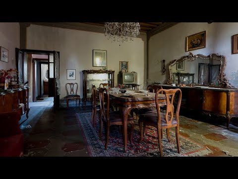Abandoned Millionaires Mansion Family With Kids Packed Up And Left Everything