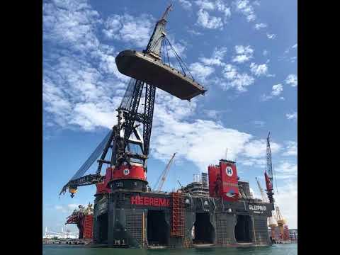 World History-Semi-Submersible Crane Vessel with SWL 2X10,000 Metric Tons #shorts #trending
