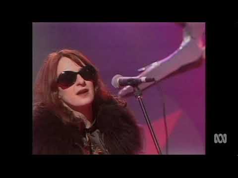 Deadstar - Gonna Get You Down (Live on Recovery)