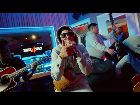 Grupo Diez 4tro - A Veces Me Acelero (Video Oficial) EN VIVO