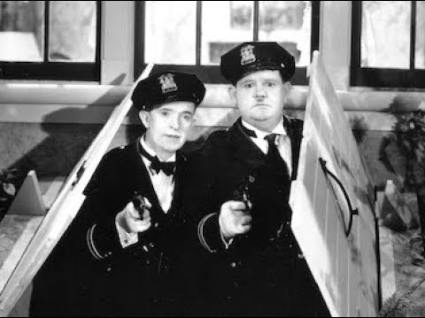 O Gordo e o Magro - Patrulheiros em alerta (1933)