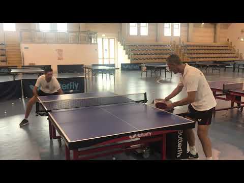 Tennistavolo Sabatino Daniele top spin su palla tagliata