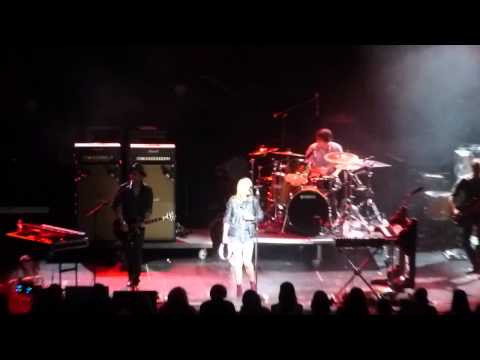 Metric - Breathing Underwater Live Verizon Theatre 12/14/12