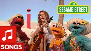 Sesame Street: Sheryl Crow Sings Soak Up the Sun