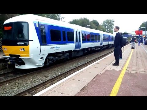 Chiltern 165025 & BRAND NEW 165009 arrive at Stoke Mandeville
