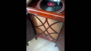 Casani Club Orchestra - Clap hands here comes Charlie (1934)