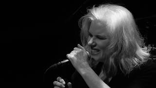 THE THINGS WE DO TO EACH OTHER cowboy junkies live@Paard 19-11-2018