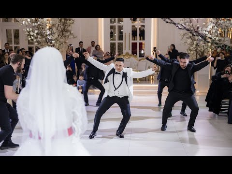 Damat'dan Muhtesem Zeybek Surprizi (Efsane Efeler)