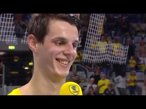 Filip Taleski nach dem Sieg gegen Gummersbach