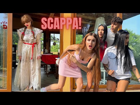 SCAPPIAMO DA ANNABELLE DI TIK TOK NELLA CASA VACANZA !!! - by Charlotte M.
