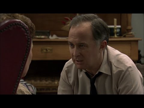 Amar C530 - Paco y Serafina se besan de nuevo