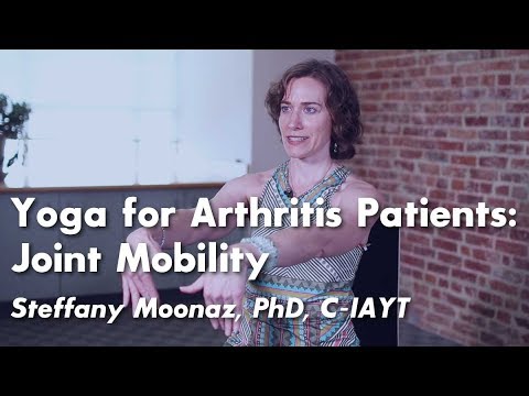 Yoga for Arthritis : Chair Yoga for Improved Mobility : Johns Hopkins Arthritis Center
