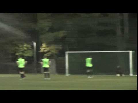 Miguel Bodenbach verwandelt Strafstoß zum 2:0 (83.)