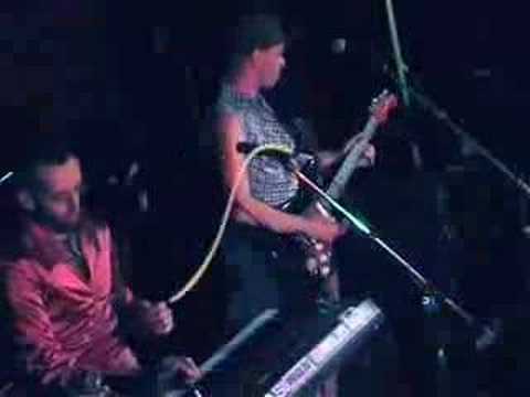 R.U.N.I. Wallace Party 2004