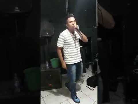 MC Scodelli Show no Espaço Quintal no X do Morro Part. MC Felipe Pacarana