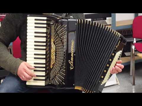 Klangprobe Akkordeon Serenellini Regina, Cassotto a mano
