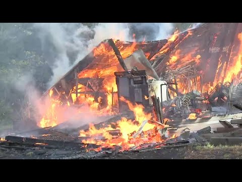 Fire destroys shed owned by City of Lake Oswego, no injuries reported