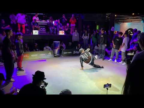 Del fuego MZk vs Renegade Rockers