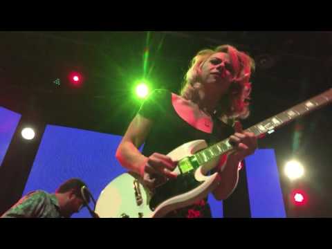 Tab Benoit & Samantha Fish "I Put A Spell on You"
