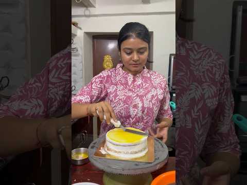 Butterfly 🦋 Cake Gir Gaya 😭 #shortsfeed #trending #cake #viral #youtube #celebration #baking