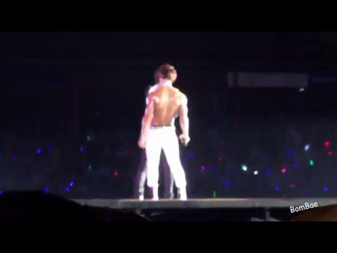 [Fancam] 121125 Jonghyun&Taemin [SMTown  in BKK]