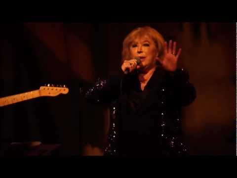Marianne Faithfull - Why'd Ya Do It? (Live Paris)
