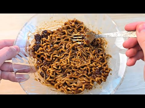 ЕМ ВКУСНЫЙ ЧАЧЖАН МЁН ЗА 89 РУБЛЕЙ!