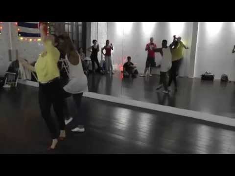 Salsa Class 17.11.15 at D'AKOKAN Dance School - Yoandy Villaurrutia & Natasha Sirenko