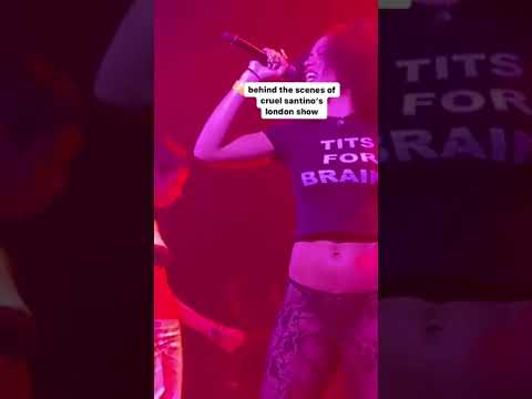 Last month @cruelsantino had his London show featuring @brazyybih @odunsitheengine @lanceyfouxx @tri