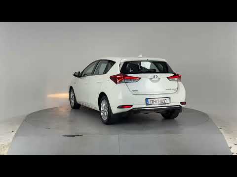 Toyota Auris 1.8 HYBRID LUNA 4DR AUTOMATIC**MULTIF - Image 2