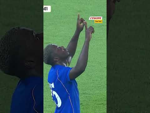 🔵 Volée FABULEUSE de Caicedo dans le match Chelsea AC Milan ! #football #goal #chelsea