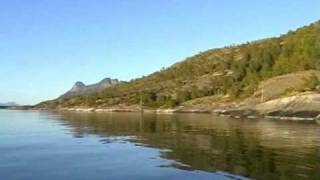 preview picture of video 'Рыбалка в Норвежских фиордах   - Norway fjords fishing'