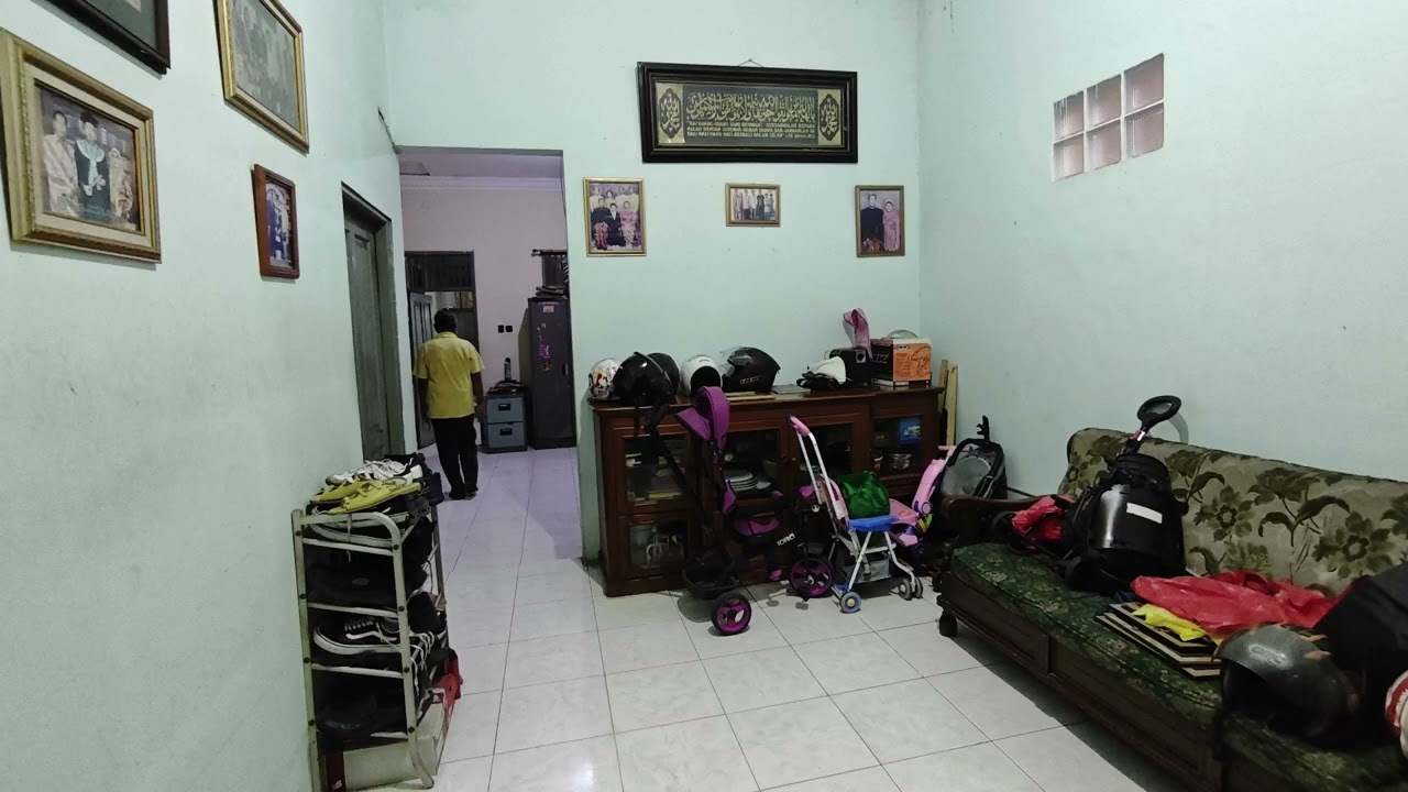 Jatibening 1 Spacious House in a Comfortable Location