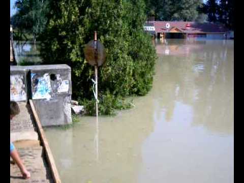 Povodeň 2002 Štúrovo